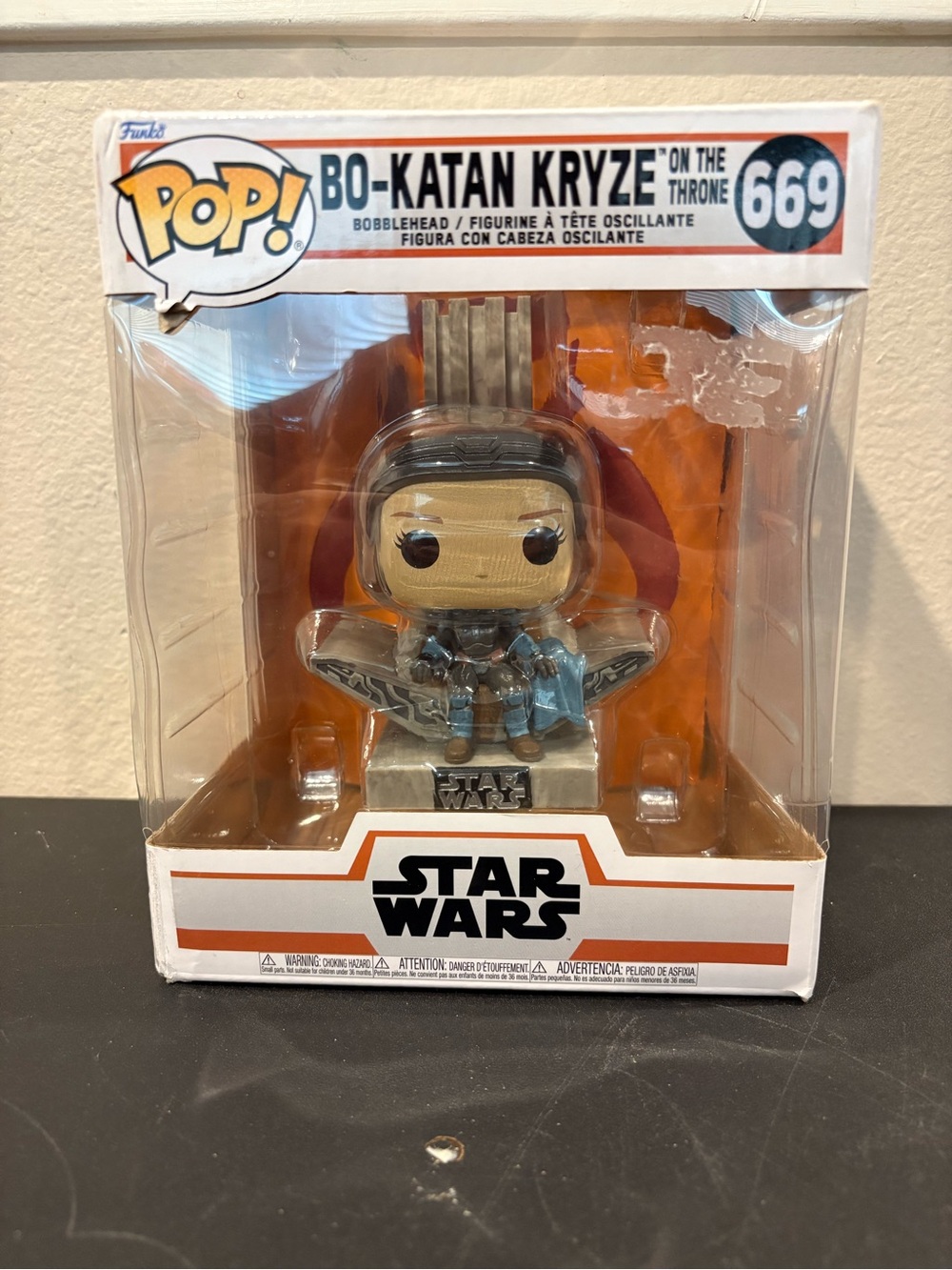 Funko Pop! Deluxe Star Wars The Mandalorian 669 Bo-Katan Kryze on the Throne